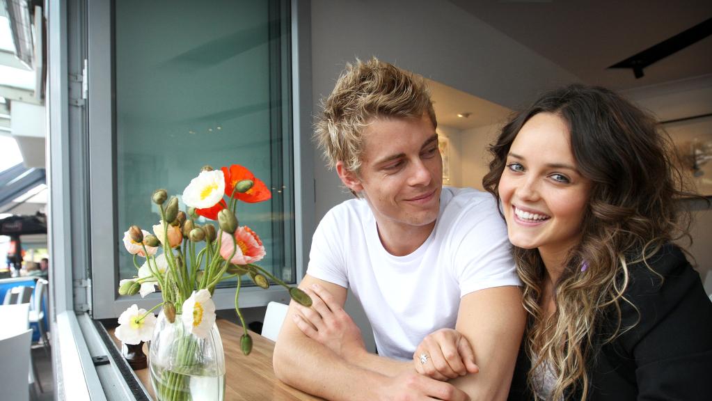 Ребека Брийдс пробива в киното с австралийски сериал